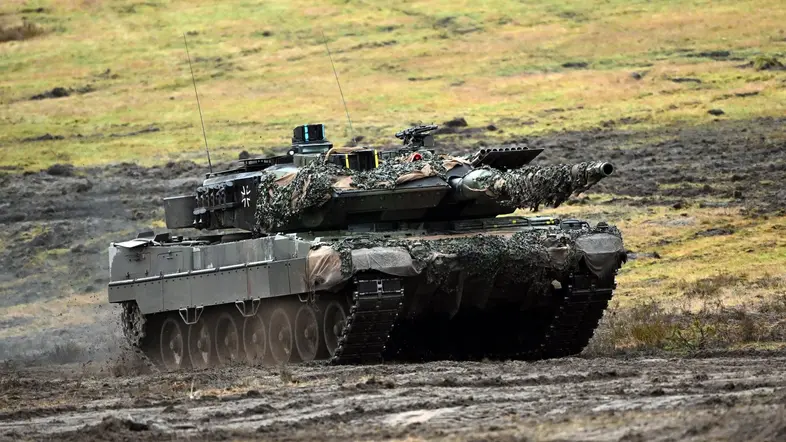 Leopard 2A6 Kampfpanzer des Panzerbataillon 203.