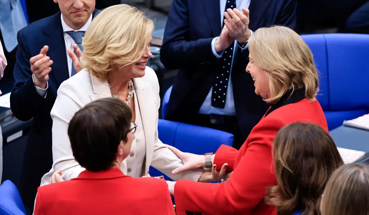Bärbel Bas beglückwünscht Julia Klöckner