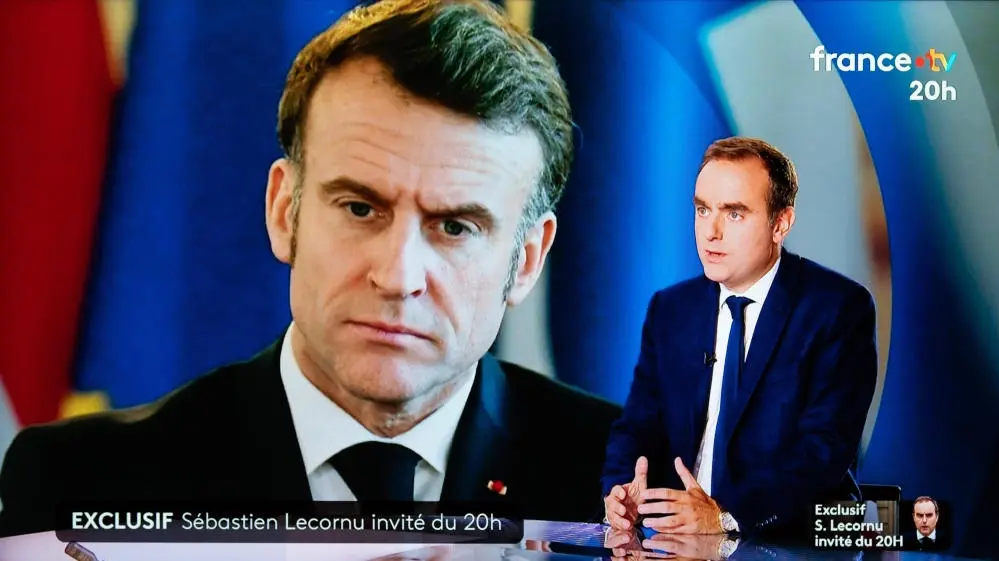 Sébastien Lecornu in einem Fernsehinterview