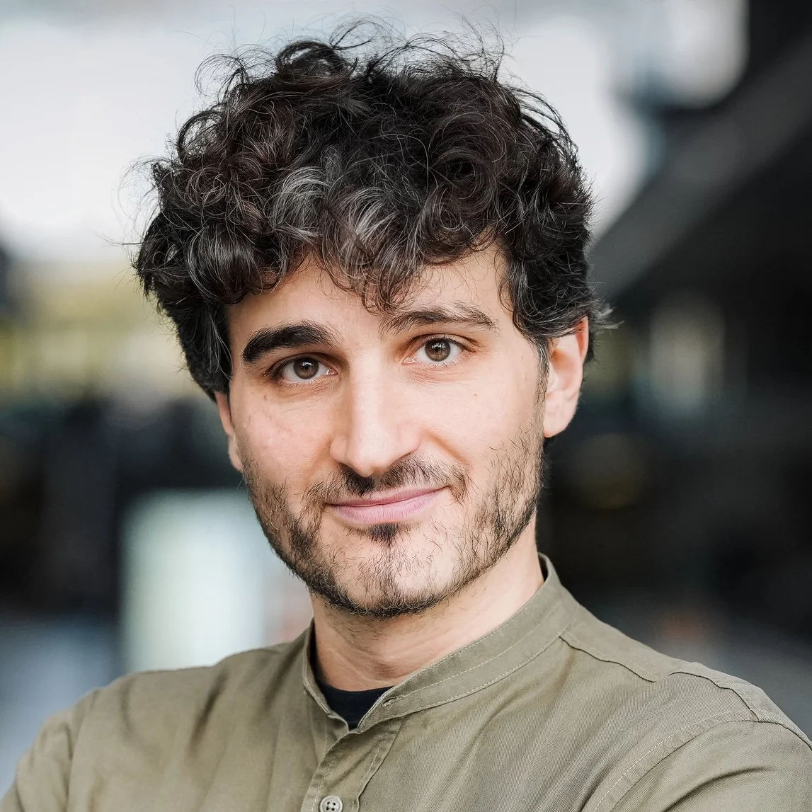 Ates Gürpinar im Porträt