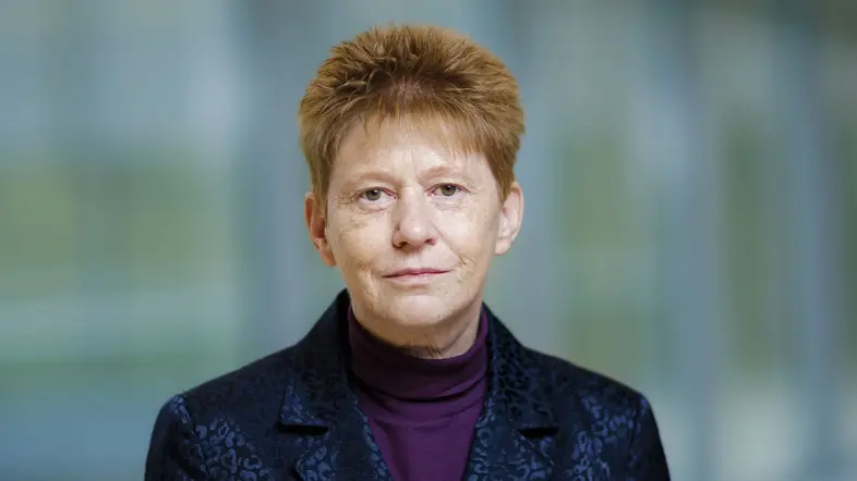 Petra Pau, Bundestagsvizepräsidentin