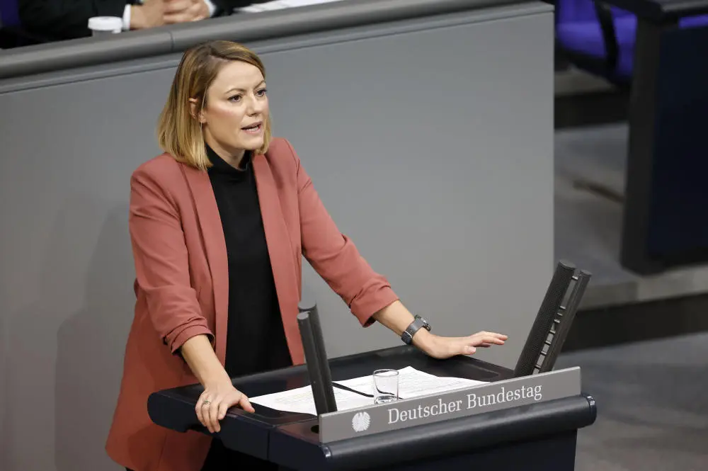 Clara Bünger Clara Bünger während ihrer Rede im Deutschen Bundestag