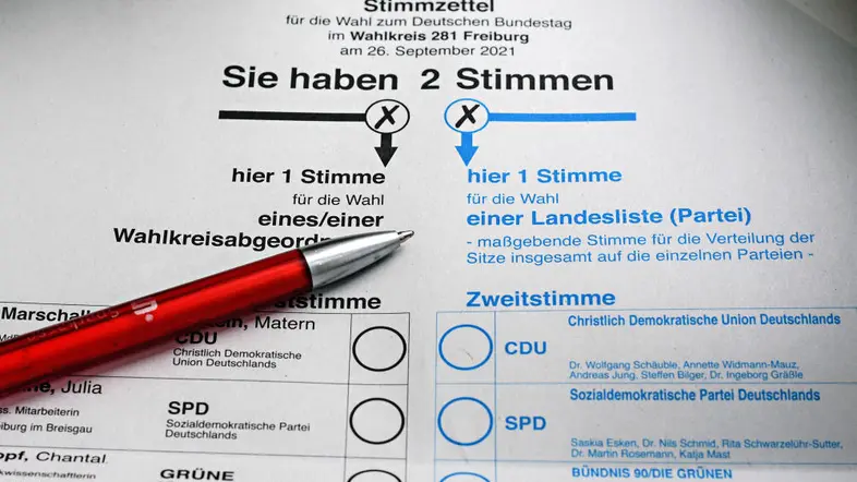 Ein Wahlzettel zur Bundestagswahl 2021