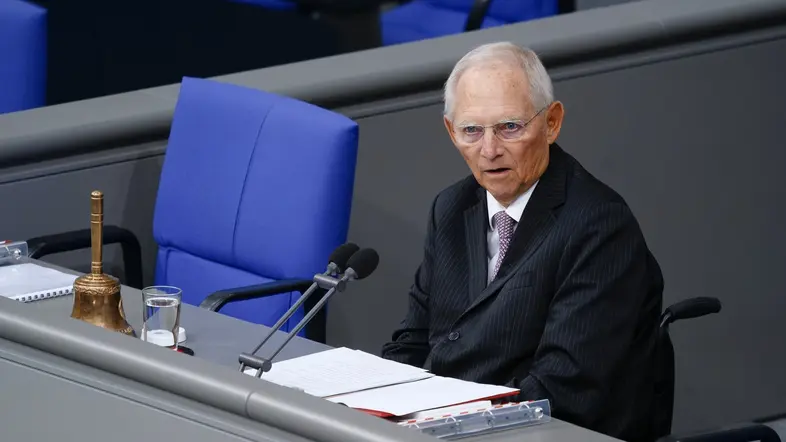 Wolfgang Schäuble eröffnet Sitzung des 20. Deutschen Bundestages, im Plenarsaal