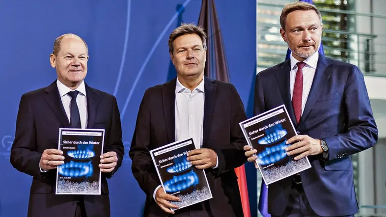 Olaf Scholz, Robert Habeck und Christian Lindner nebeneinander