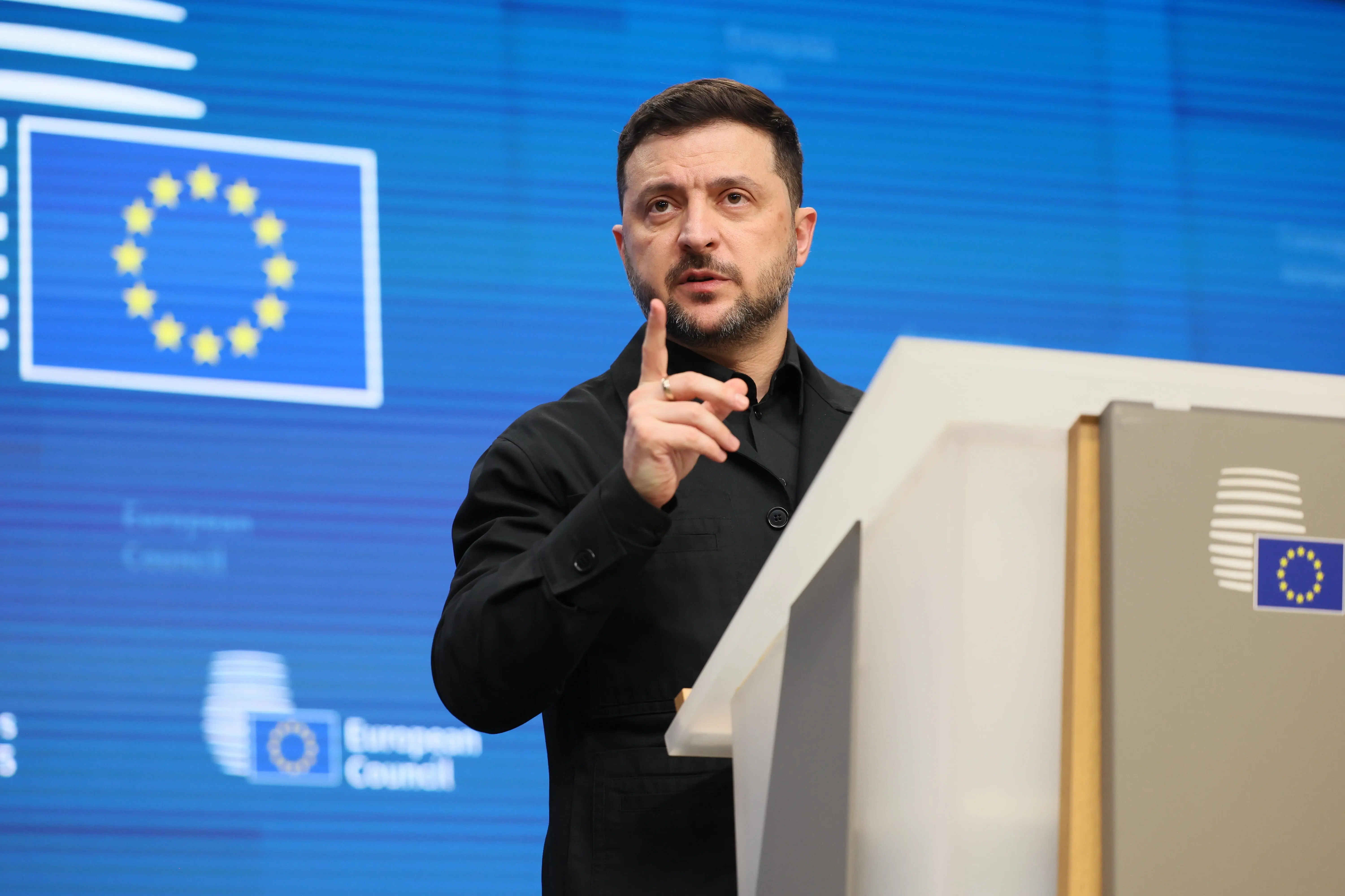 Wolodymyr Selenskyj am Rednerpult