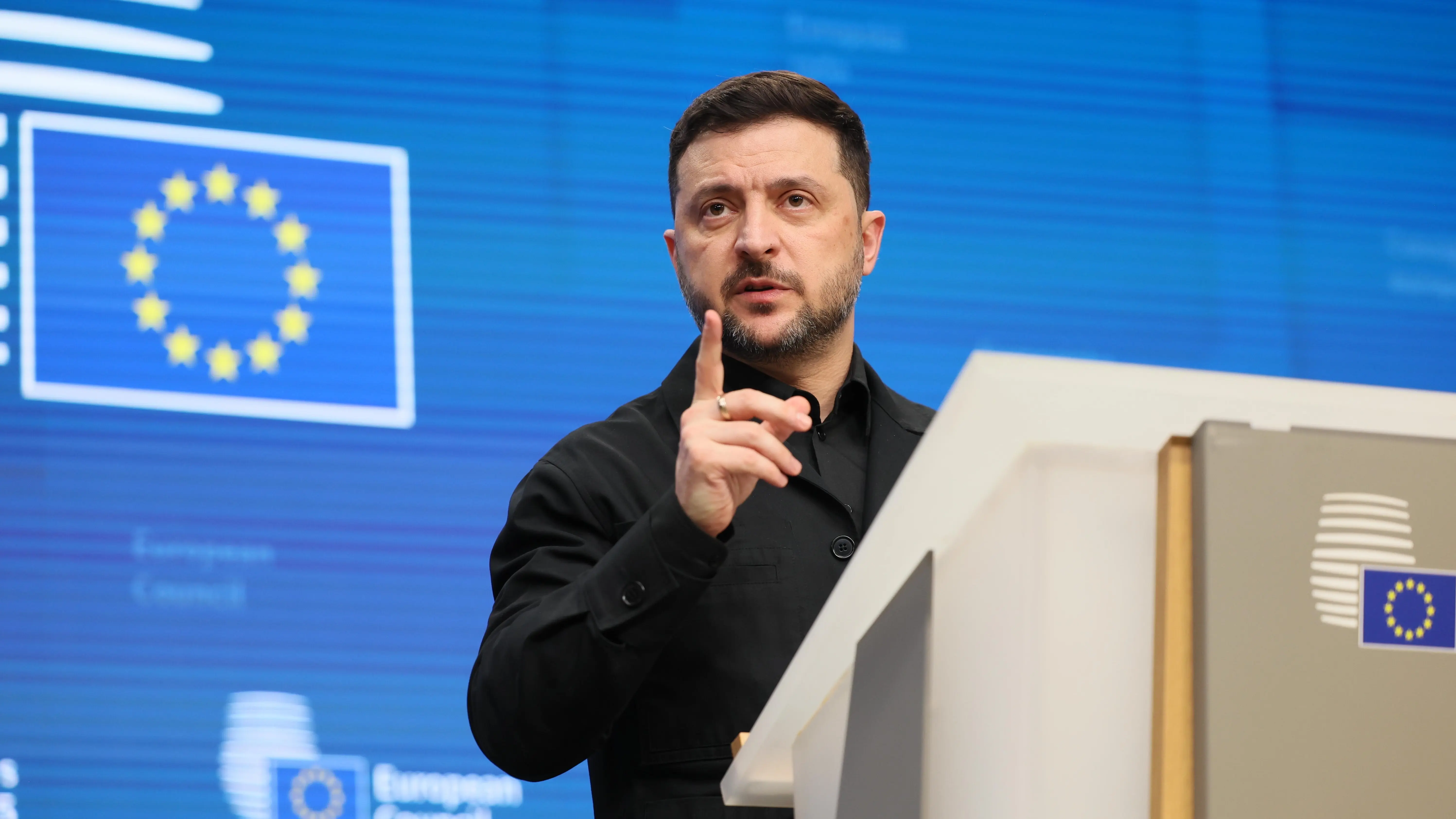 Wolodymyr Selensky am Rednerpult