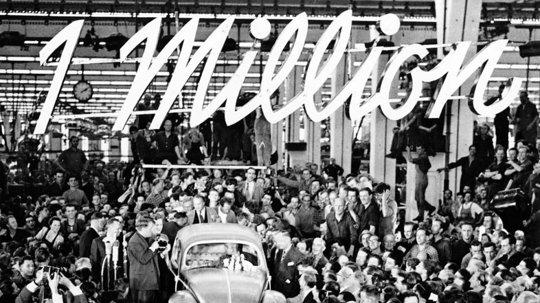 Feierstunde im Volkswagenwerk Wolfsburg zur Fertigstellung des millionsten VWs