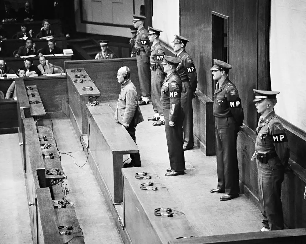 Kriegsminister Hideki Tojo beim Tribunal in Tokio Hideki Tojo beim Tribunal in Tokio