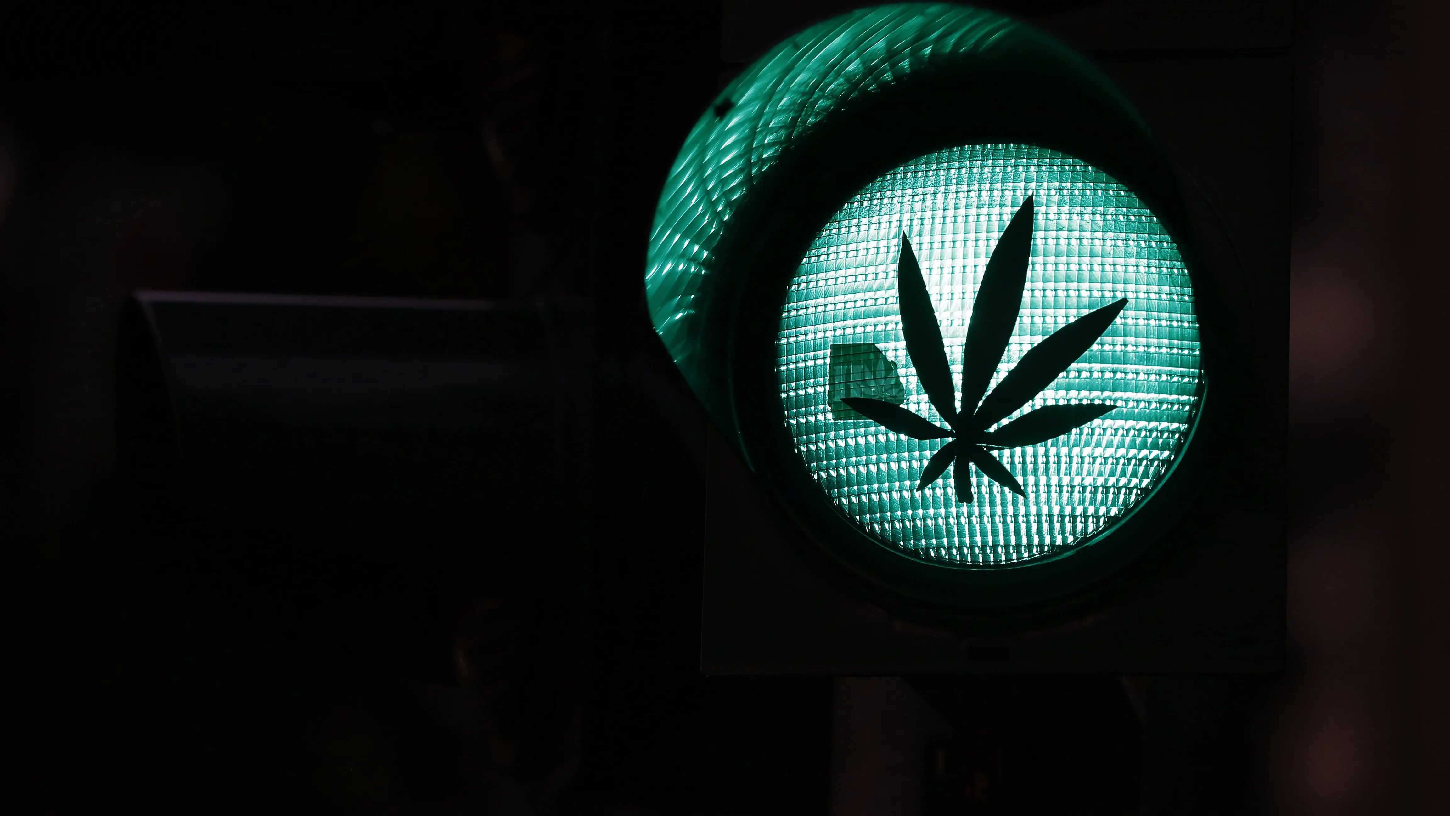 Die Union warnt vor einer Verdreifachung des Cannabis-Grenzwertes im Straßenverkehr.
