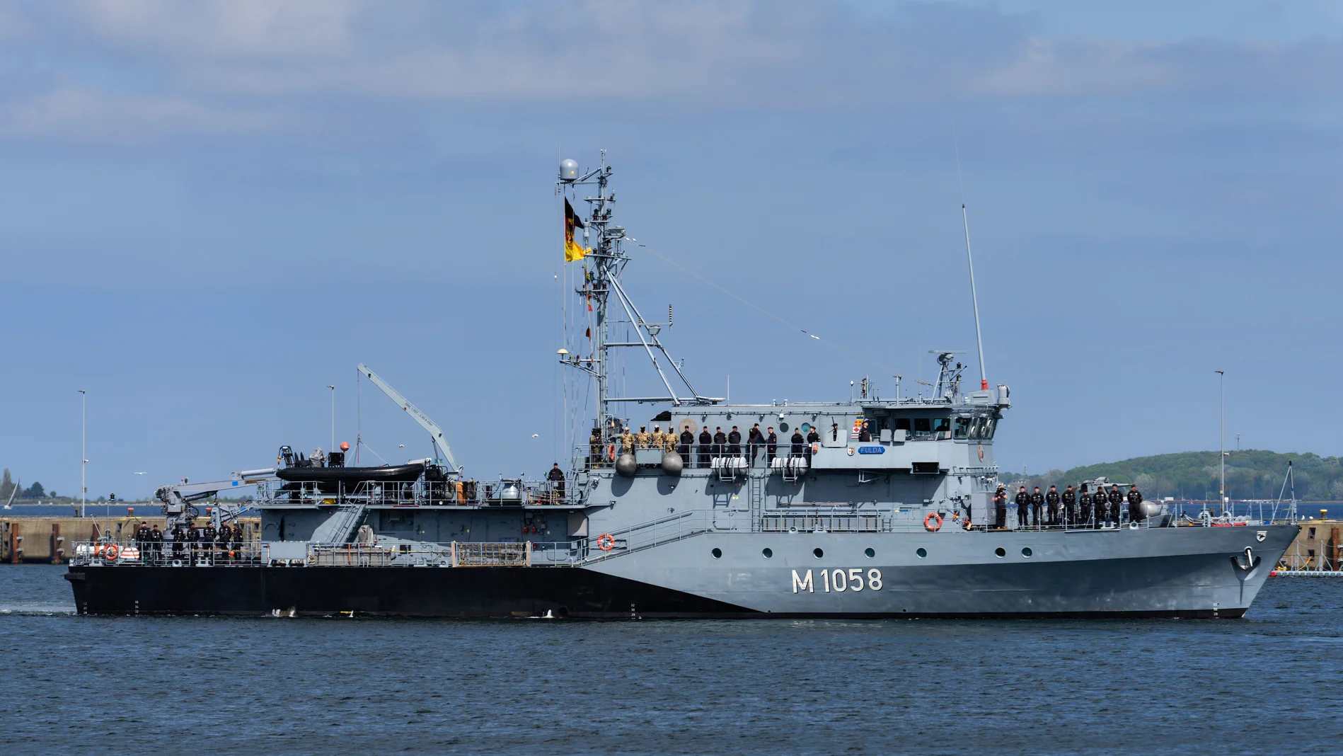 Das Minenjagdboot "Fulda" auf dem Wasser
