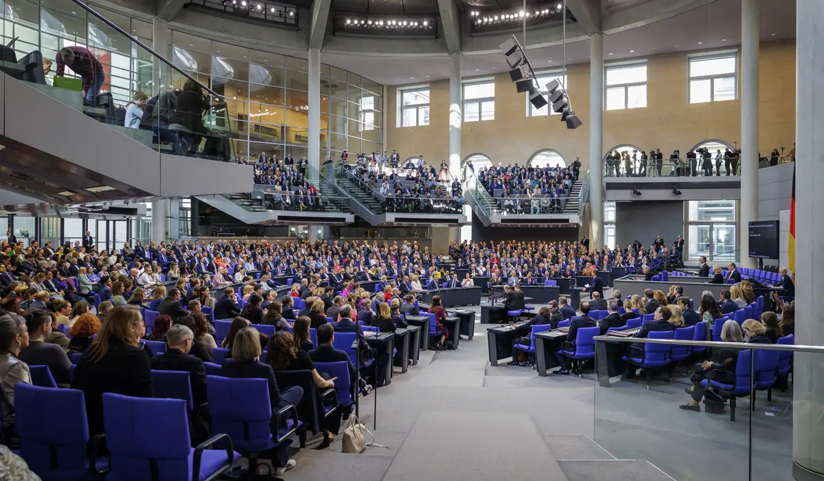 Blick in den Plenarsaal während der konstituierenden Sitzung