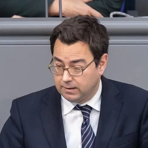 Sebastian Schäfer Sebastian Schäfer hält eine Rede im Plenum.