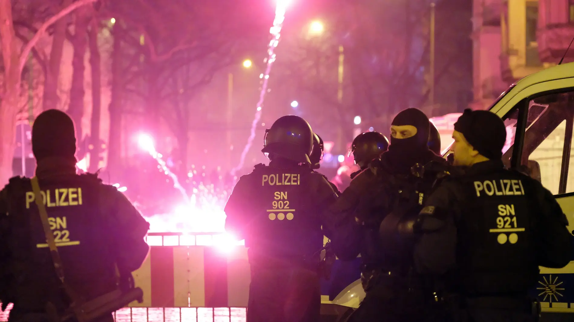 Polizisten in der Silvesternacht 2018 in Leipzig