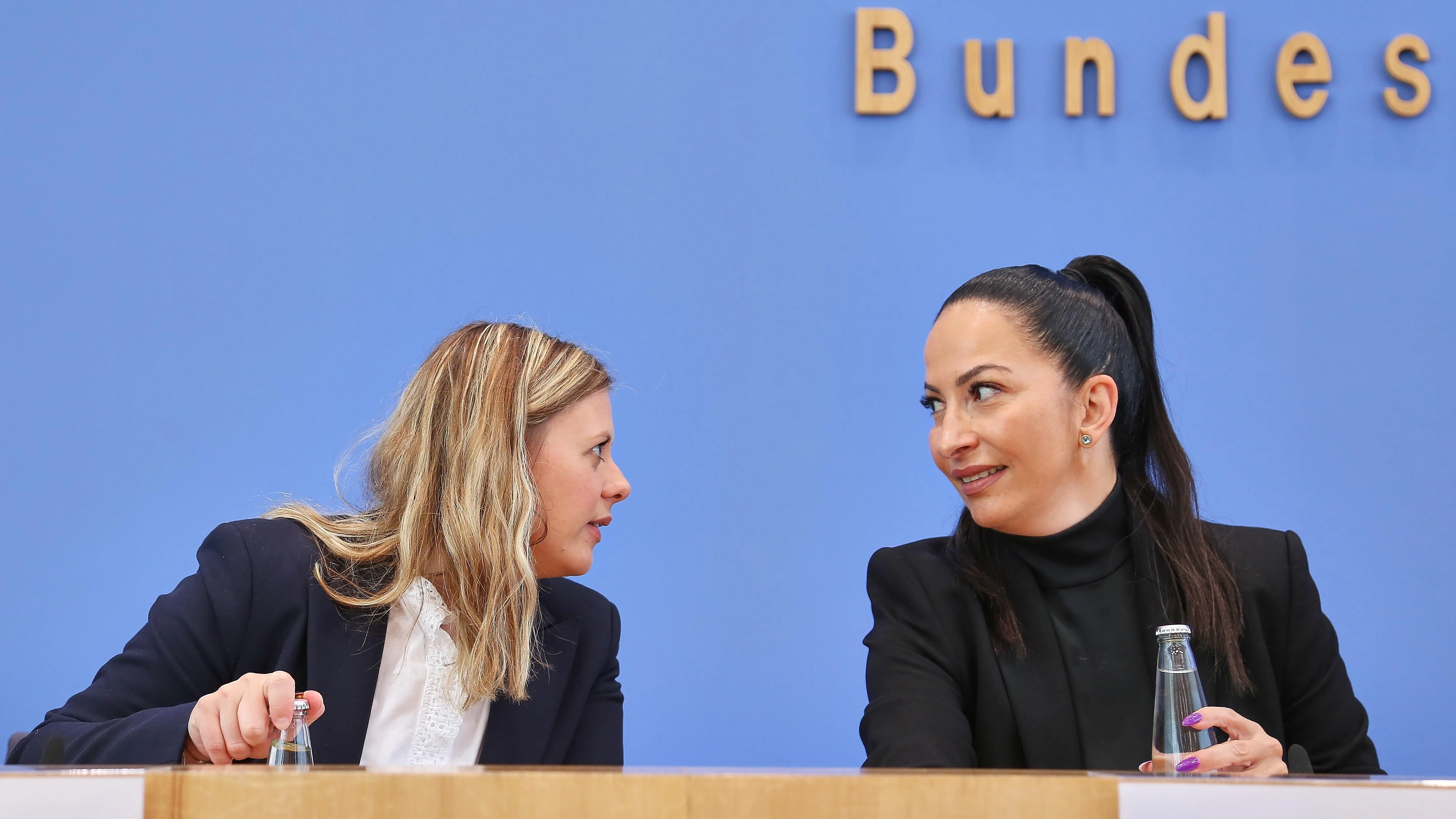 Daniela Rump (SPD) und Hülya Düber (CSU)