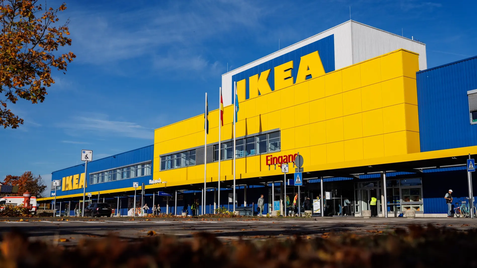 Die schwedische Möbelhauskette Ikea will sechs Millionen Euro in einen geplanten Härtefallfonds für die Opfer der SED-Diktatur einzahlen Ein IKEA-Möbelhaus von außen