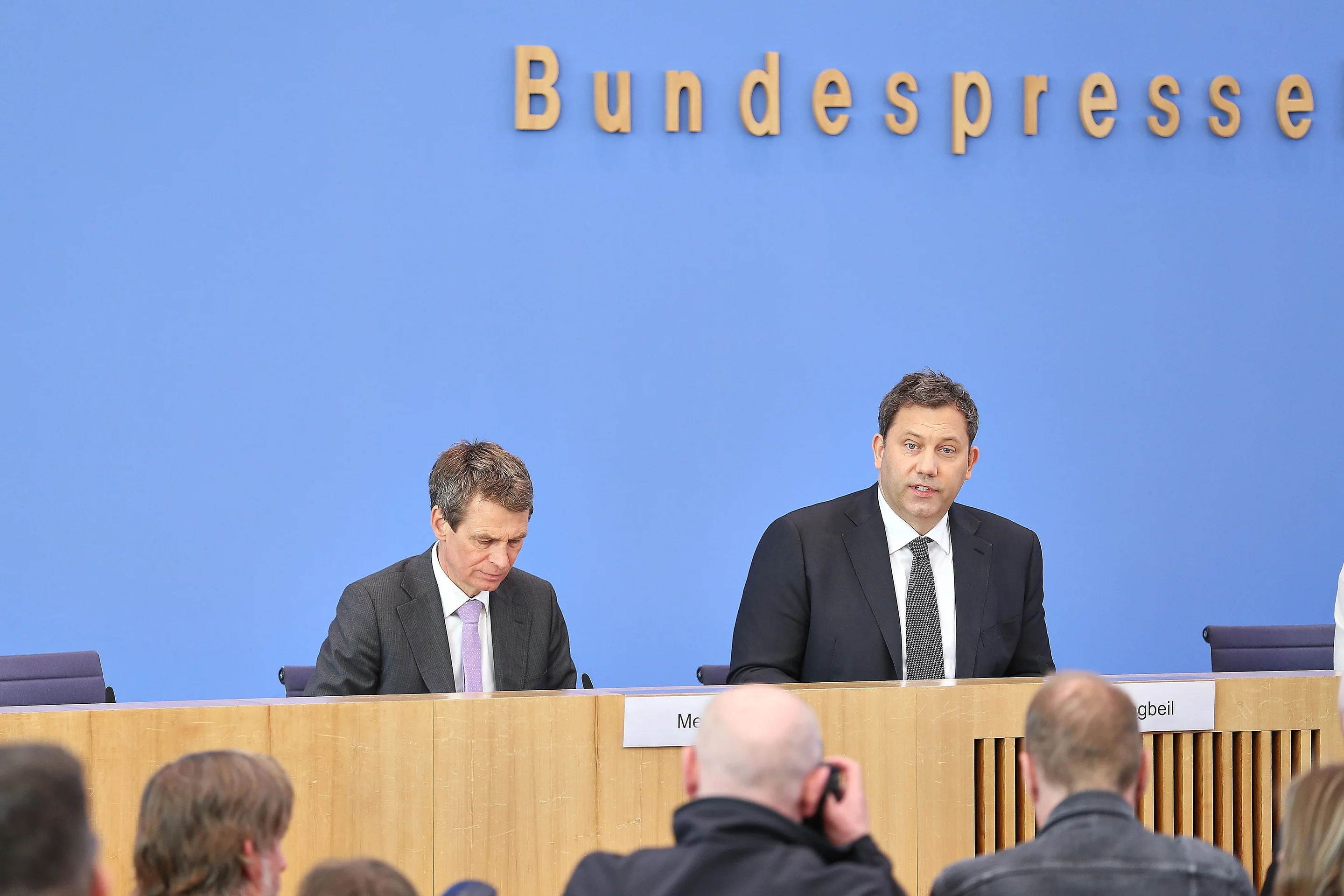 Lars Klingbeil bei der Bundespressekonferenz