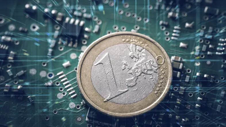 Ein Euro auf einer Platine als Symbol für den digitalen Euro