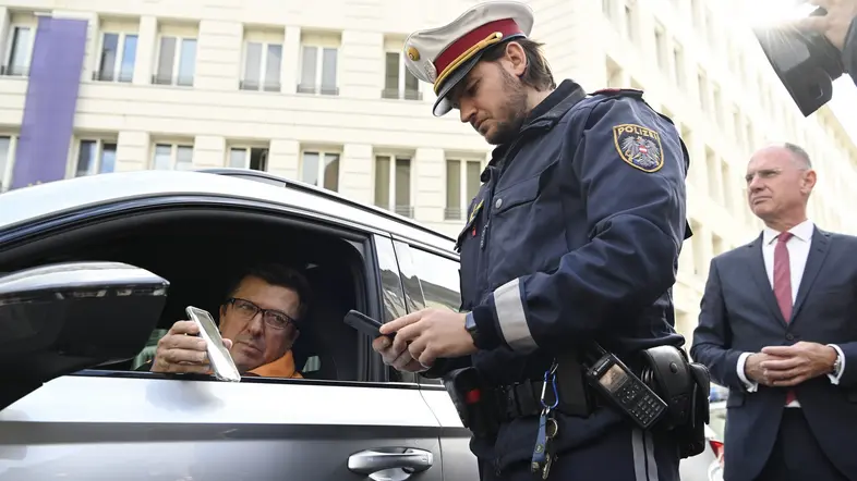 Präsentation des digitalen Führerscheins mit Innenminister Gerhard Karner.