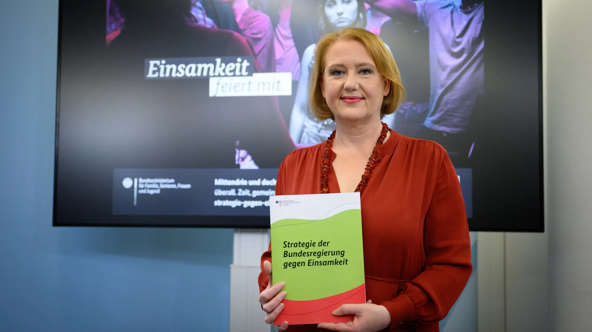 Neue Einsamkeitsstudie Bundesfamilienministerin Lisa Paus bei einer Pressekonferenz