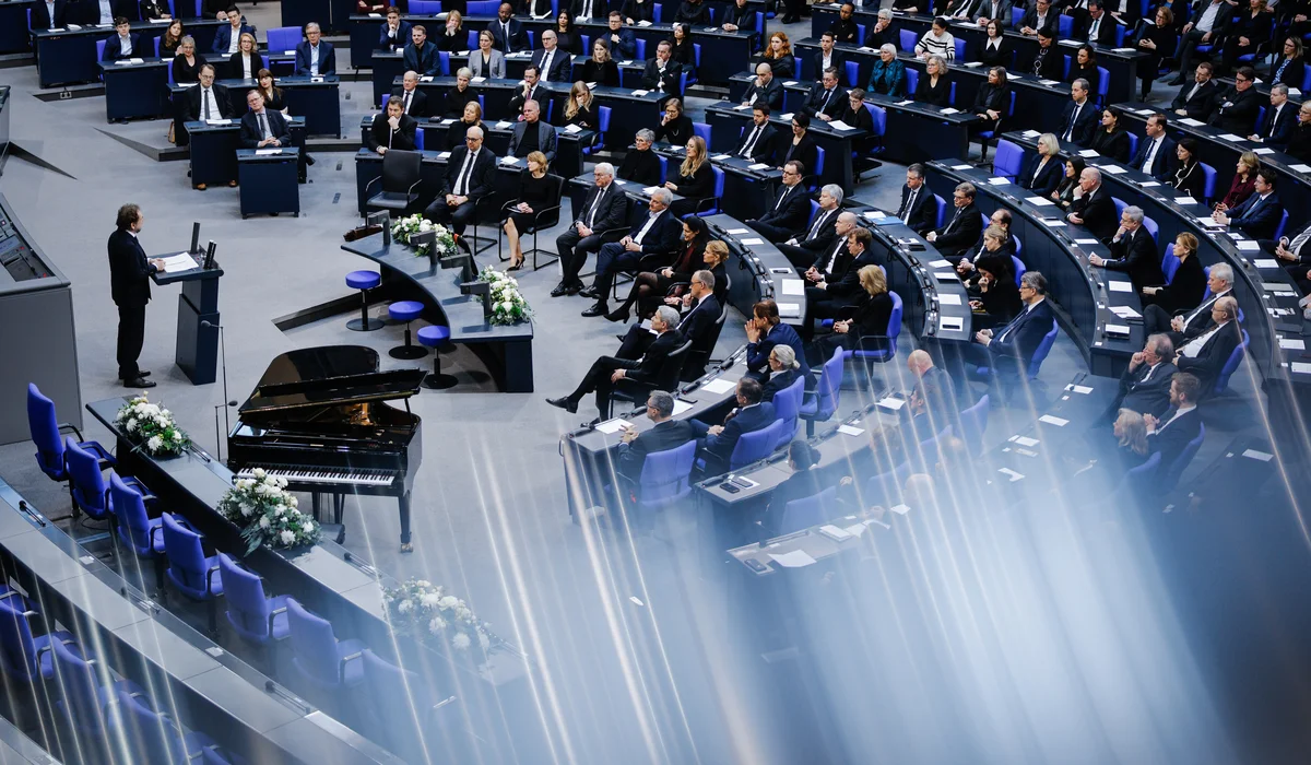 Blick auf das Plenum beim Trauerstaatsakt