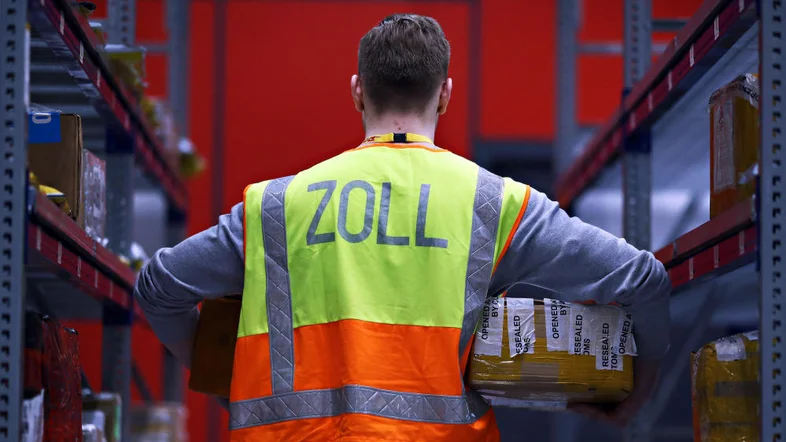Ein Zollbeamter