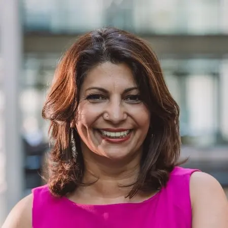 Derya Türk-Nachbaur im Portrait