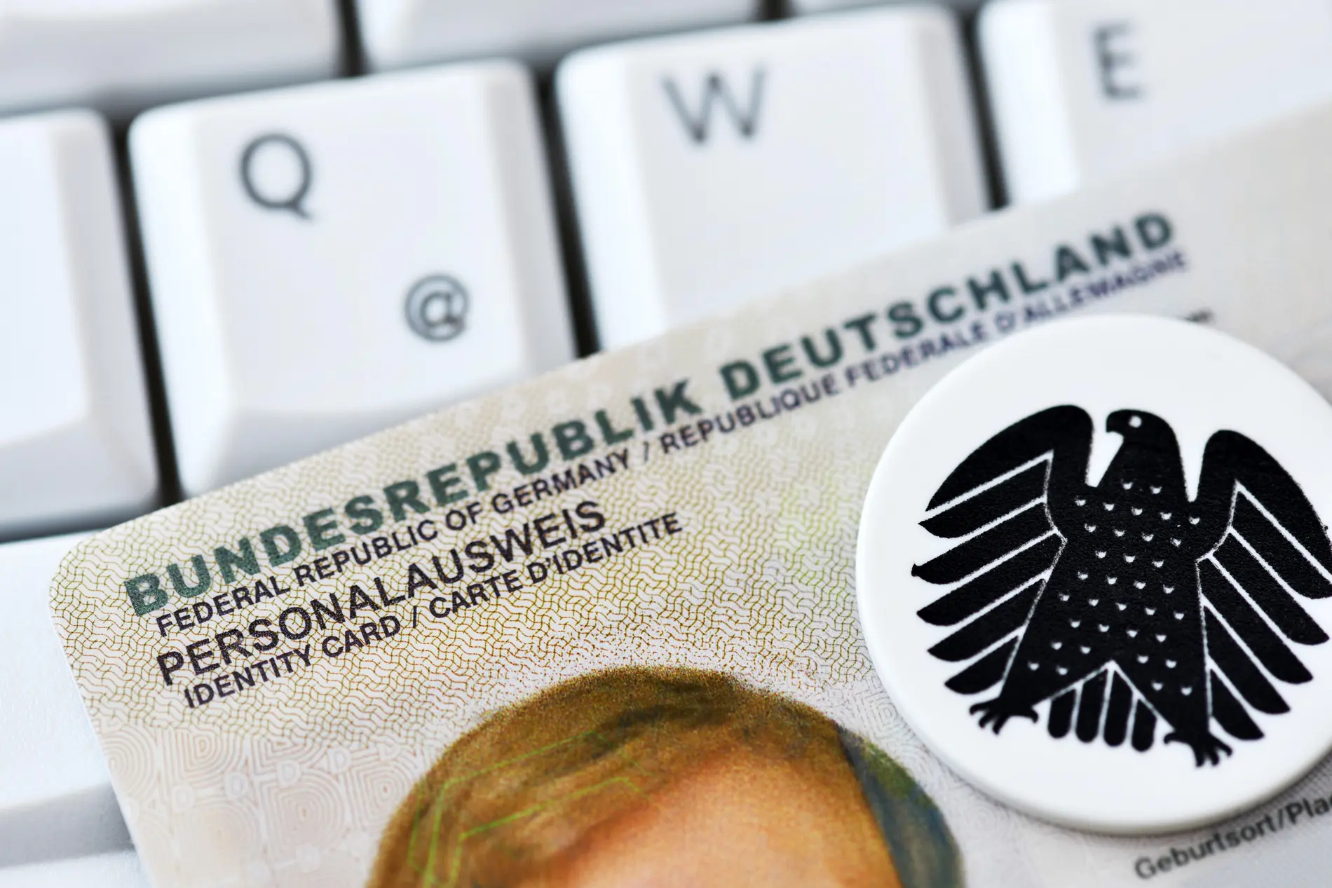 Online-Ausweisfunktion Deutscher Personalausweis mit Online-Ausweisfunktion