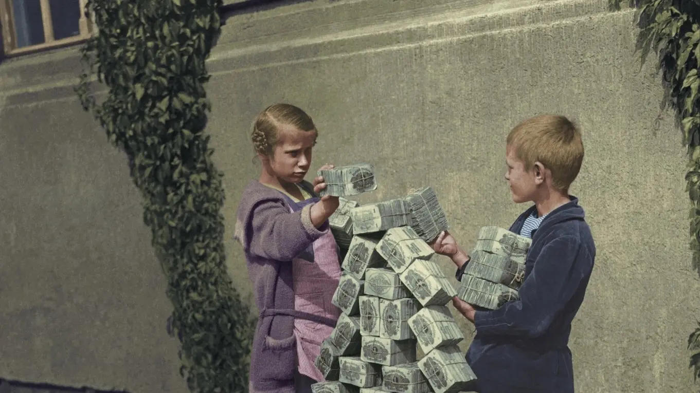 Kinder spielen mit Geldscheinen, 1923 Kinder spielen mit Geldscheinen, 1923